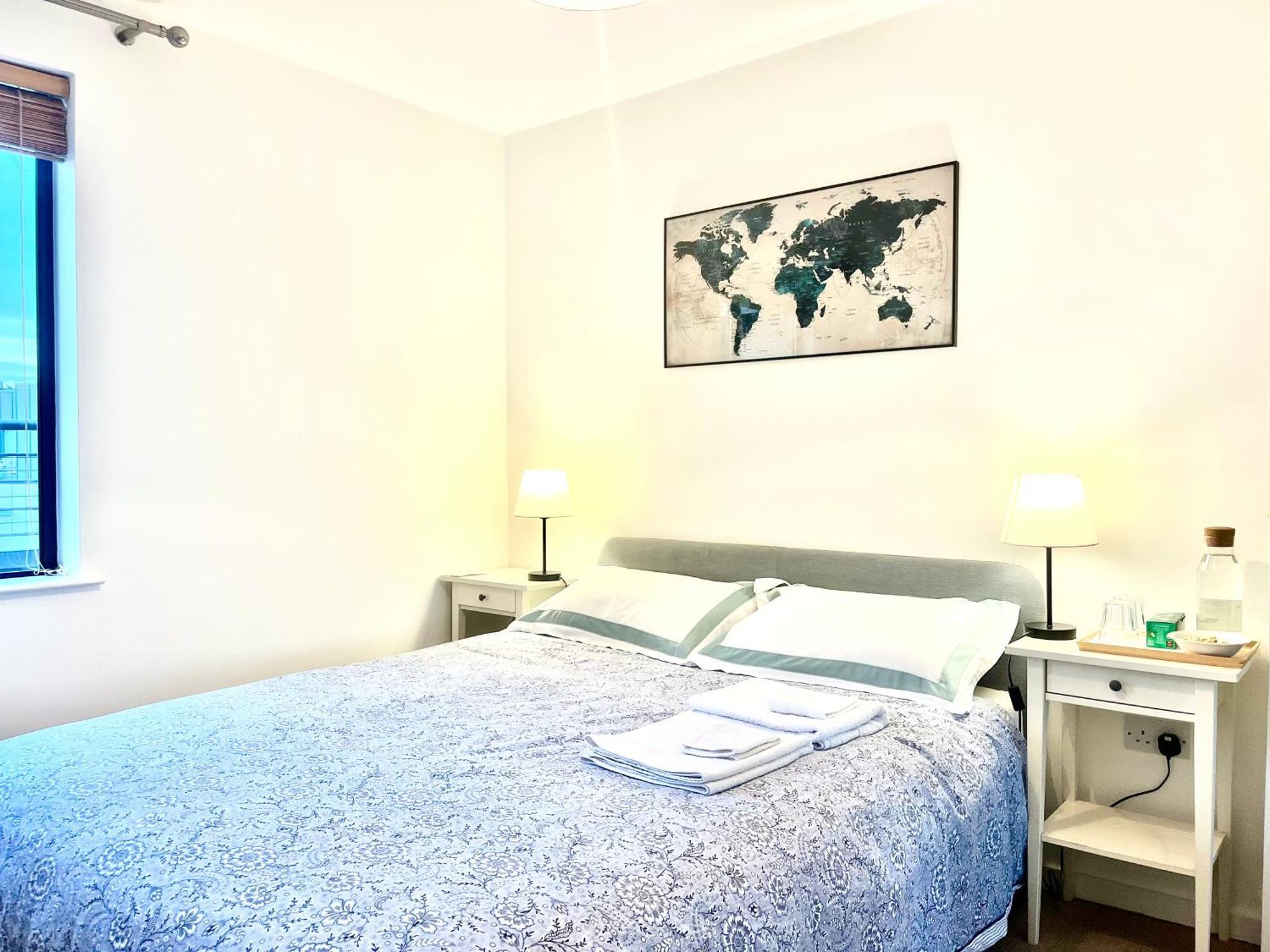The Room King Size Bed And Private Bathroom Dublin Kültér fotó